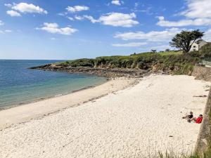Appartements Apartment Grand Balcon- Piscine et proche du Port by Interhome : photos des chambres