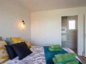 Maisons de vacances Holiday Home La Maison de Parrain by Interhome : photos des chambres