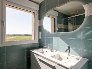 Maisons de vacances Holiday Home La Maison de Parrain by Interhome : photos des chambres