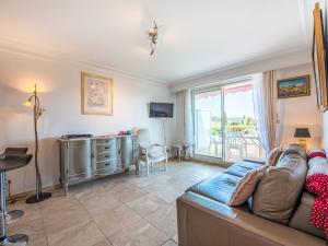 Apartment Le Domaine de la Baie-4 by Interhome