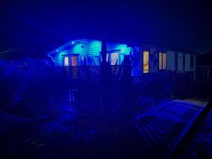 Award Winning Lodge Shorefields- Milford on Sea note NO HOT TUB AT LODGE