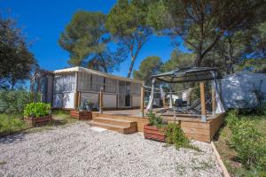 Campings Joli mobil home Puget sur Argens : photos des chambres