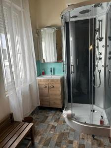 Hotels Hotel de France : photos des chambres