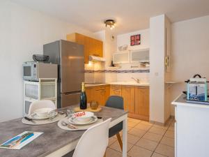 Apartment Jardins de Pontaillac-7 by Interhome