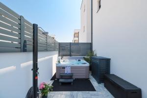 Apartment Belvedere - Garden and Jacuzzi