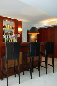 Maritsas Hotel & Suites