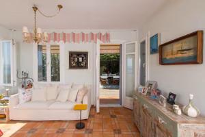 Villa Kate a Dreamy Summer Escape