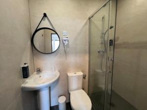 Hotels Brit Hotel du Parc Niort Centre-Parking gratuit : photos des chambres