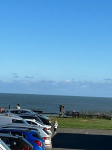 Stunning mini lodge with sea view