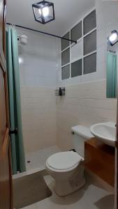 Habitacion Independiente Baño privado en La Macarena