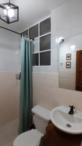 Habitacion Independiente Baño privado en La Macarena