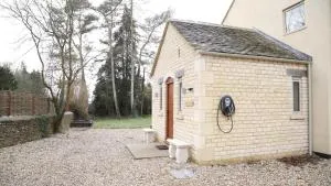 Polo Lodge - Coates, Cirencester - Daglingworth