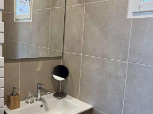 Maison rénovée avec piscine privée, 3 chambres à Calès - FR-1-824-8