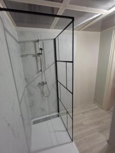 Villages vacances Cottage familial 3 chambres 2 terrasses foret : photos des chambres