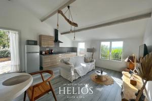 Jacuzzi Vue sur Mer Helios Suite & Spa