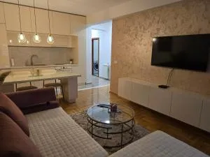Golden Apartman - Zapadni Kej - Bela Palanka