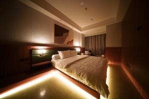 Luxury Sea View 1BR Oakwood Gold Coast PIK