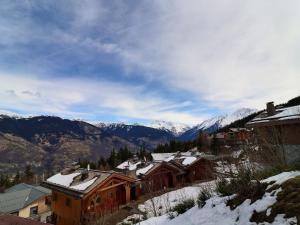 Appartement cosy à La Tania - 2 pièces, 4 pers, skis aux pieds, balcon, proche commerces - FR-1-182A-13