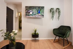 Comfortable 1BR with Balcony in Downtown Bucharest