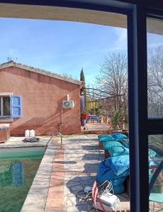 Maisons d'hotes Casa AMMIRATI FLAYOSC Appartement : Studio - Vue sur Piscine 