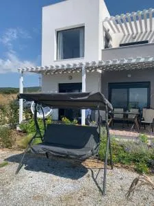 Paulina's Beach House - Evkarpía