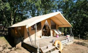 Campings Chalet 4 etoiles - Piscine - ccafdif : photos des chambres