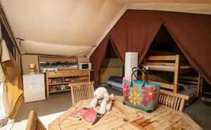 Campings Chalet 4 etoiles - Piscine - ccafdif : photos des chambres