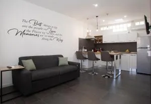 AL MAR 38 - The Fab Stay - Lu Prema