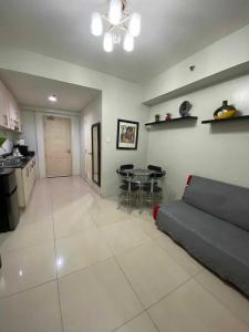 Bjs Staycation Manila - SEA Residences SM MOA