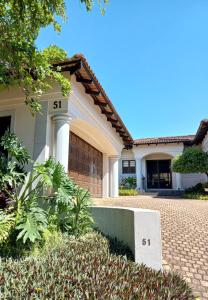 Spacious home in Umhlali Country and Golf Estate