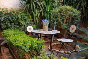 Aiolos Lux and Easy suite near the sea alimos