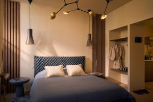 Suite atypique - Jacuzzi privatif en centre ville de Cognac