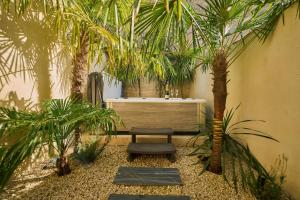 Appartements Suite atypique - Jacuzzi privatif en centre ville de Cognac : photos des chambres