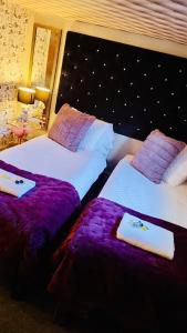 Looking Glass Cottage