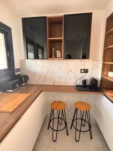 Vue mer exceptionnelle plage parking