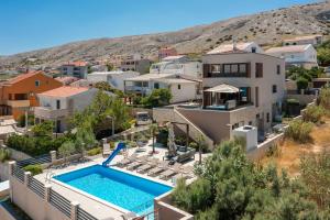 Villa Emma on Island Pag for 14 persons with sea view, wellness & pool heating