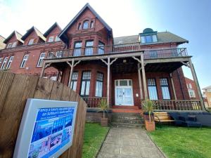 Captains Deck Beach Balcony Perfectlysaltburn