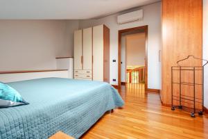Carducci work & business