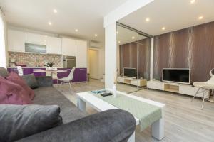 Alpha loft 1BR apartment in center