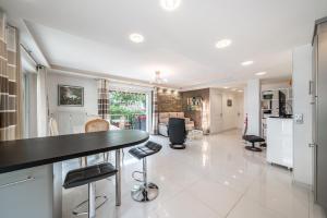 3 pièces au calme avec terrasses et verdure