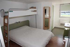 Triple Room room in Hotel Ibis Budget Nice Palais Nikaia