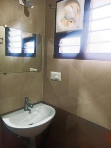 Suvarna TOURIST HOME