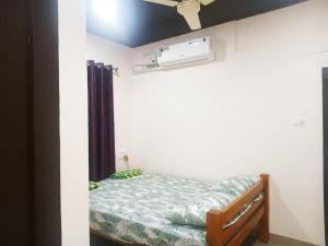 Suvarna TOURIST HOME