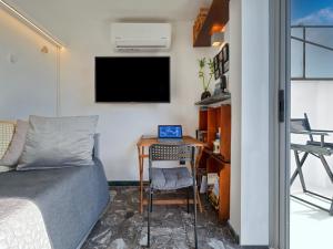 Athens at your feet - Modern Loft with a view