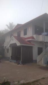 Suvarna TOURIST HOME