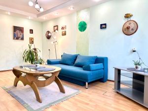 Apartments in the city centre, near a park