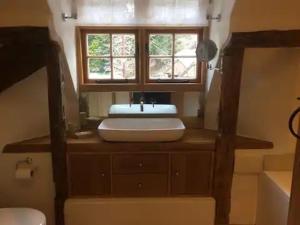 Come and Stay in our Charming Cottage