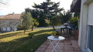 Maison accueillante à Les Martres-de-Veyre avec jardin