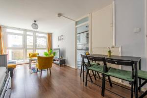 Lovely 2-bed 20 mins to central London