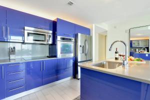 Beach Club - Oceanfront Luxury, Resort Amenities, Balcony Views